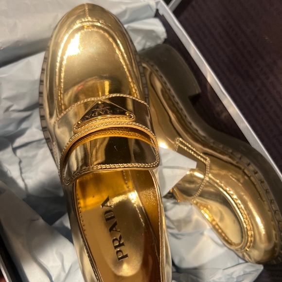 Prada loafers - Picture 1 of 6